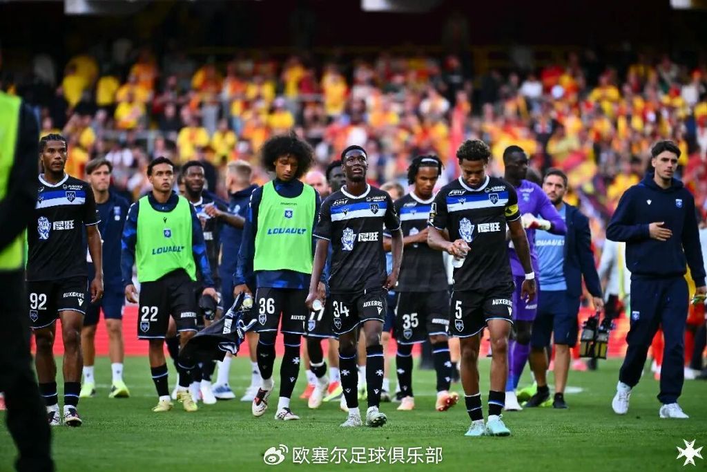 法甲前瞻：里昂vs歐塞爾——主場龍迎戰零分副班長，歐塞爾新援或迎首秀